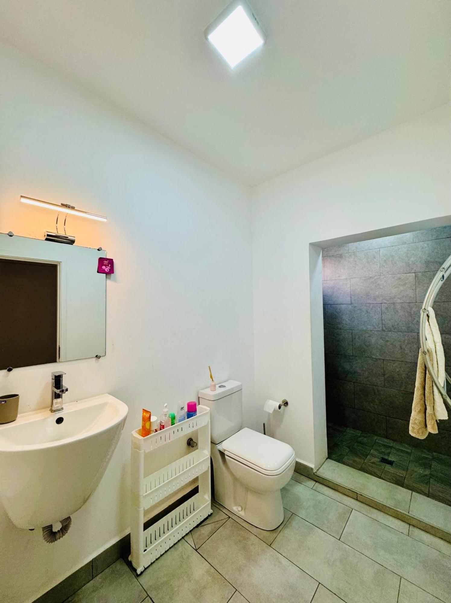 Modern Flat In Flic En Flac-Walk To The Beach Bagian luar foto