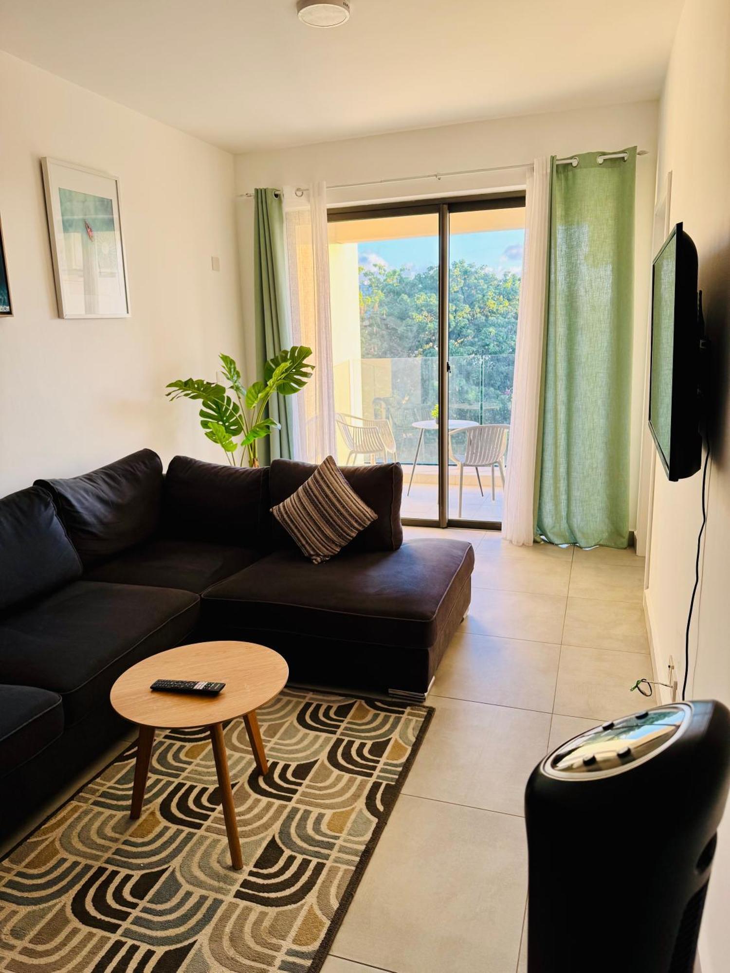 Modern Flat In Flic En Flac-Walk To The Beach Bagian luar foto